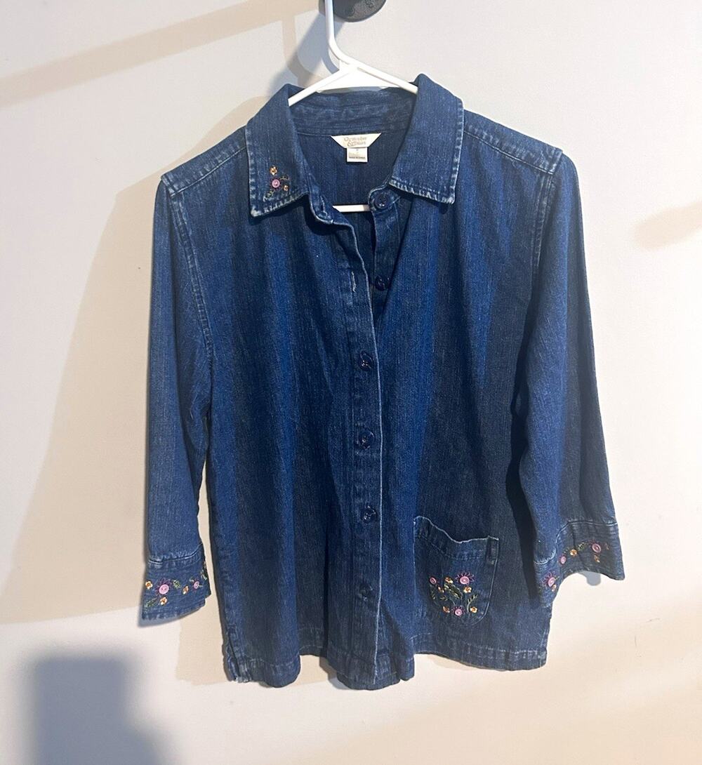 Christopher & Banks Women’s Blue Denim Floral Embroidered Collared Button-Up S
